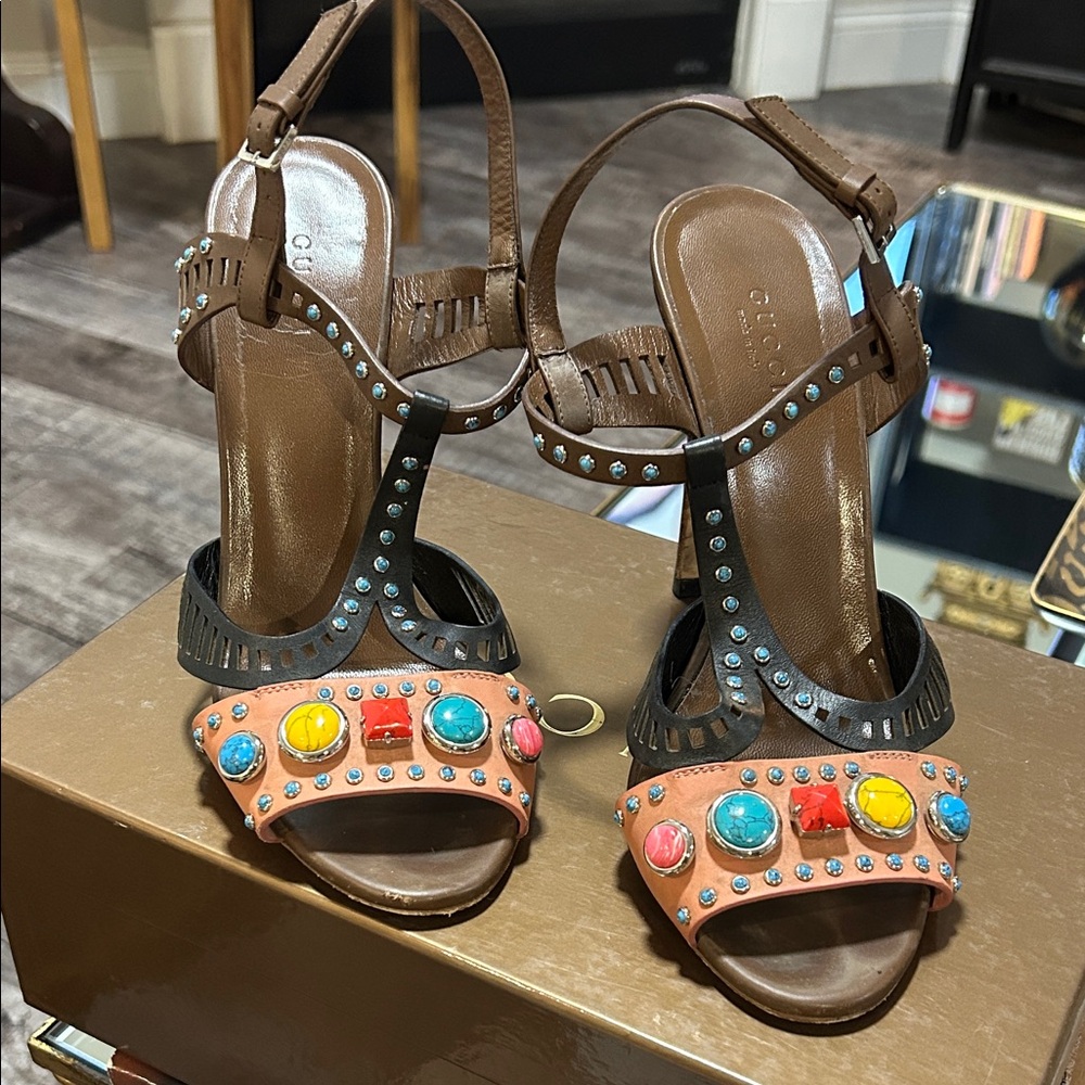 Gucci Authentic Women's Tan Sandals with Colorful Embellishments 120mm size 39